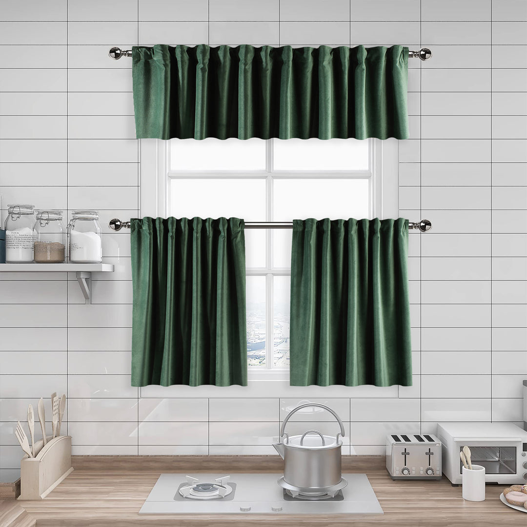 A made to measure kitchen valance in classic bottle‑green matte velvet, featuring a velvety surface and clean seams for a timeless premium look