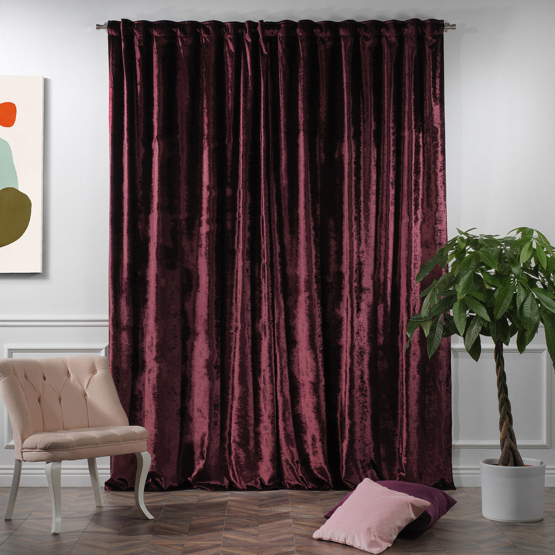 Made‑to‑measure shiny velvet curtain offering a glossy finish and wide, flowing drape