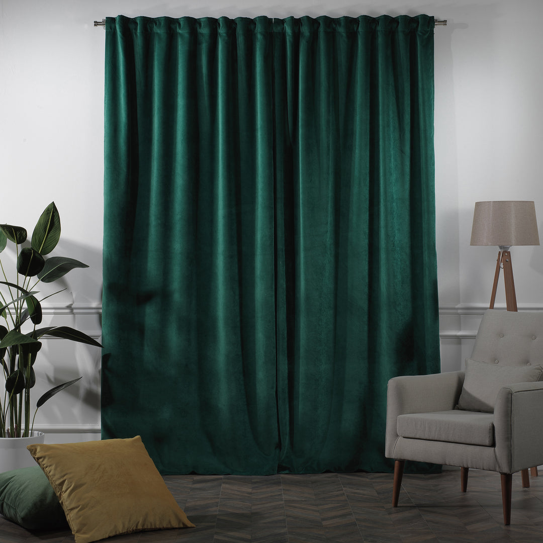 Made‑to‑measure matte velvet curtain with a long, fluid drape and generous wide fit.