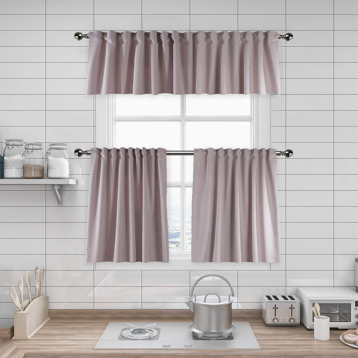 A made to measure kitchen valance in pale blush matte velvet, featuring a velvety surface and crisp seams for a delicate premium appearance