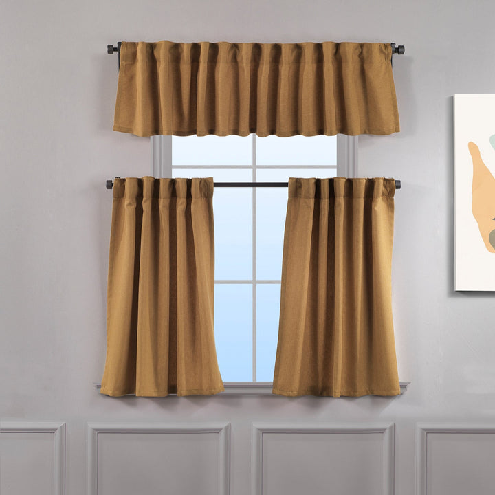 Mustard yellow linen‑look valance showing natural texture, warm tone and gentle light diffusion.