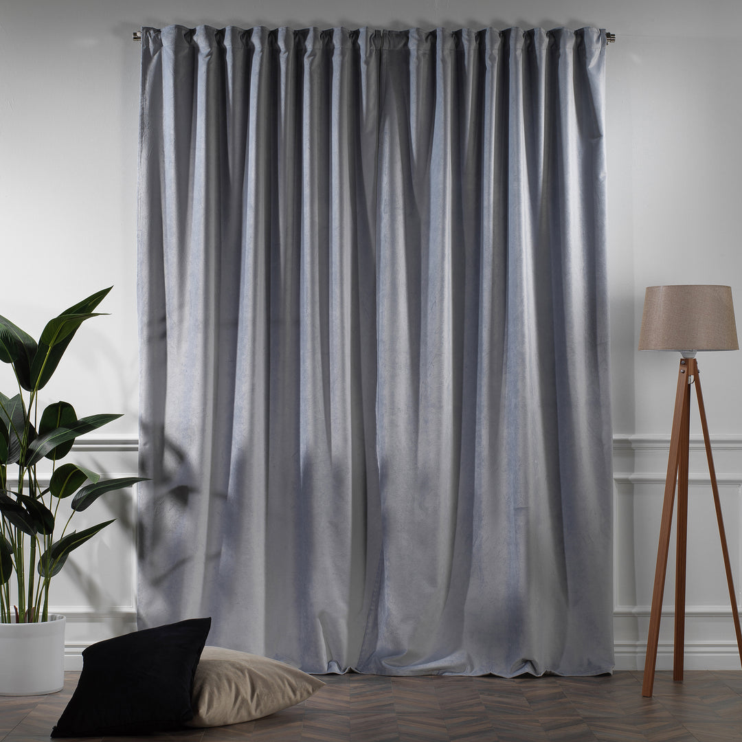 Full‑length silver matte velvet curtain offering generous width and a calm, elegant appearance.