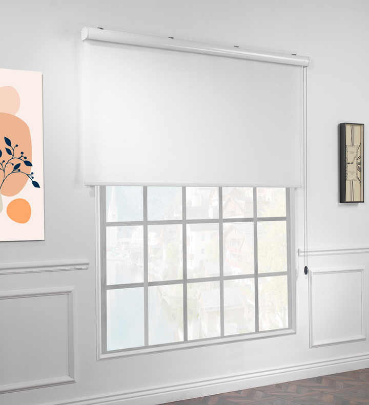 White linen‑look daylight roller blind with subtle fibre texture and a refined matte finish